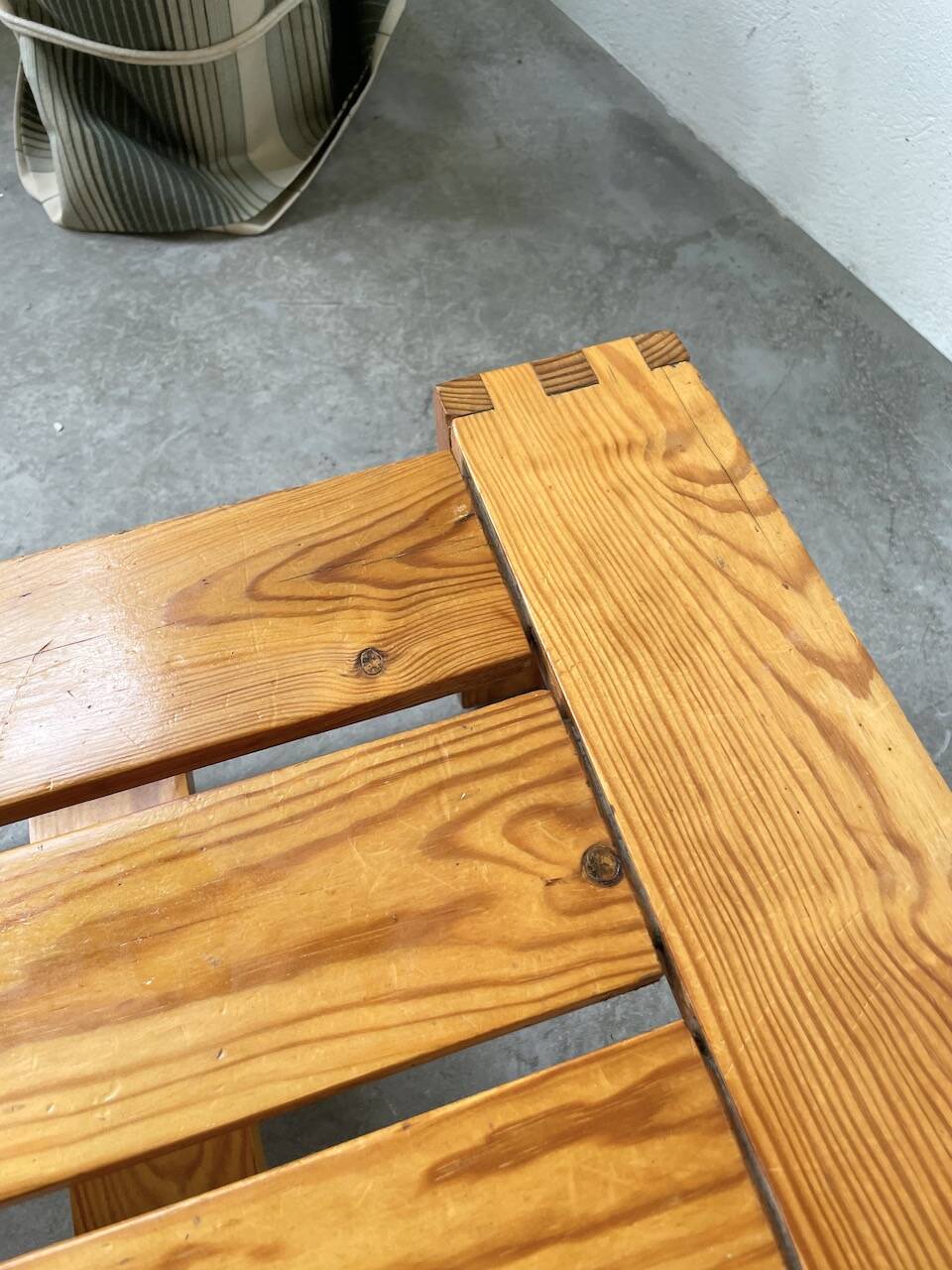 70s pine table regain
