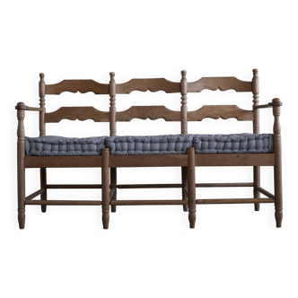 Sofa / Sculptural Danish modern three-seater Scandinavian bench, made by Hans Dau, 1950s.