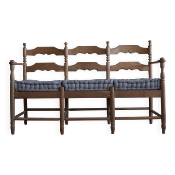 Sofa / Sculptural Danish modern three-seater Scandinavian bench, made by Hans Dau, 1950s.