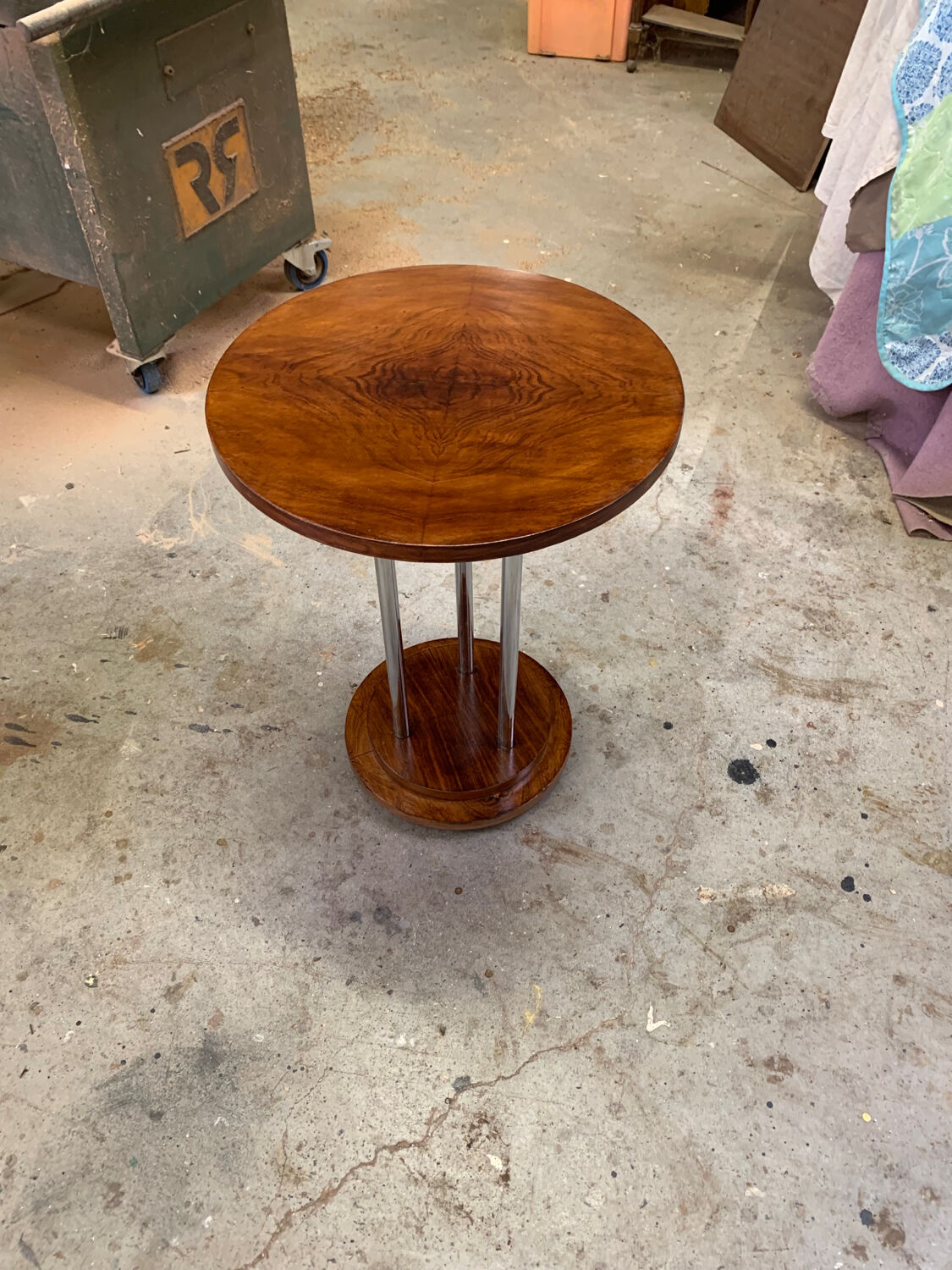 Art Deco pedestal table