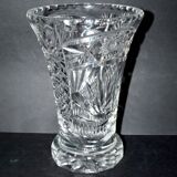 Vase ancien en cristal de Bohème - motifs étoiles palmette taillés H22.5cm