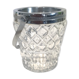 Ice bucket