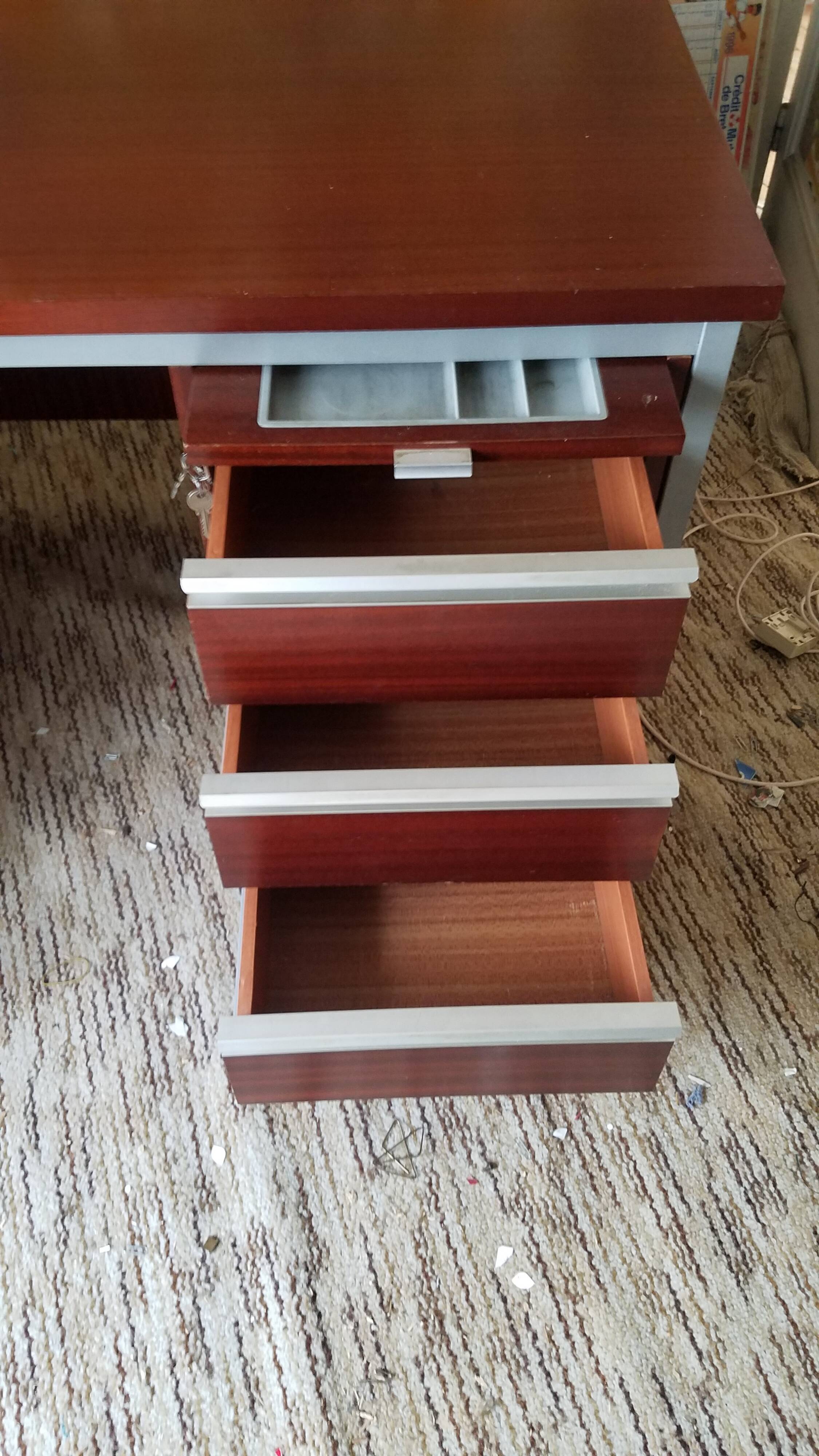 Office Ciolinodes 70s