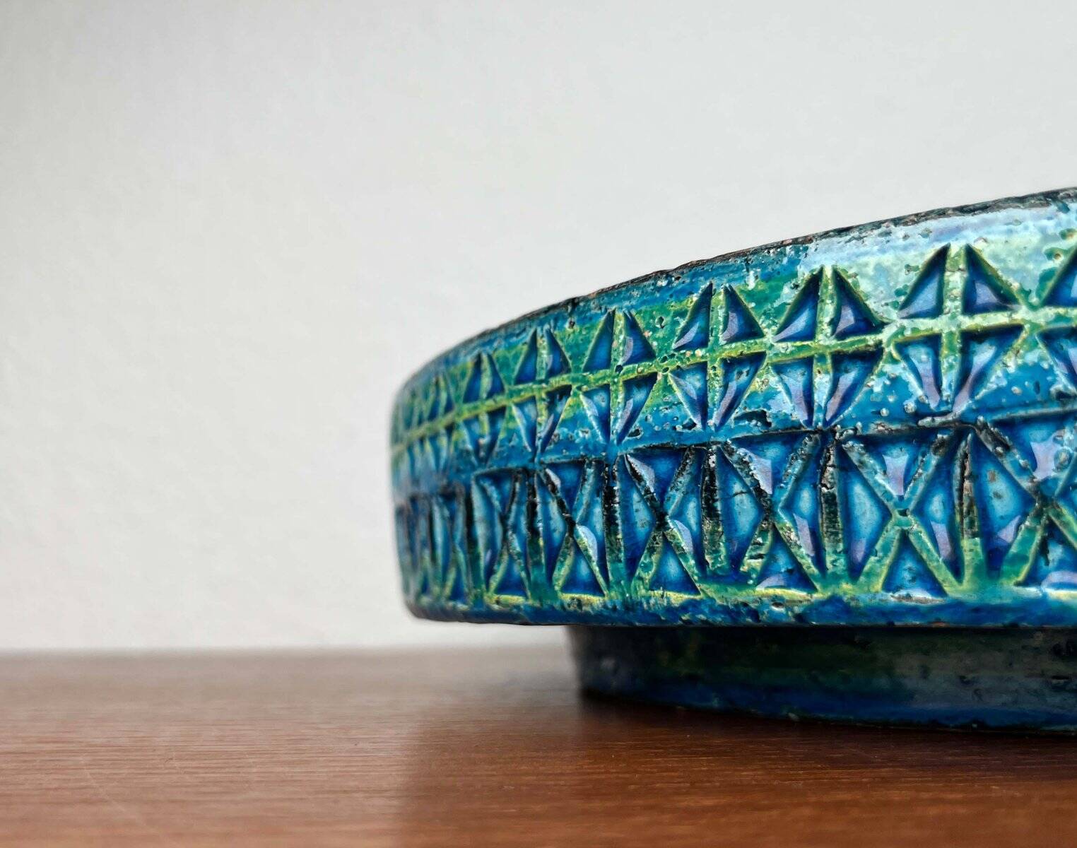 Large Mid-Century Modern Rimini Blu Pottery Bowl by Aldo Londi for Bitossi, Italy, 1960s