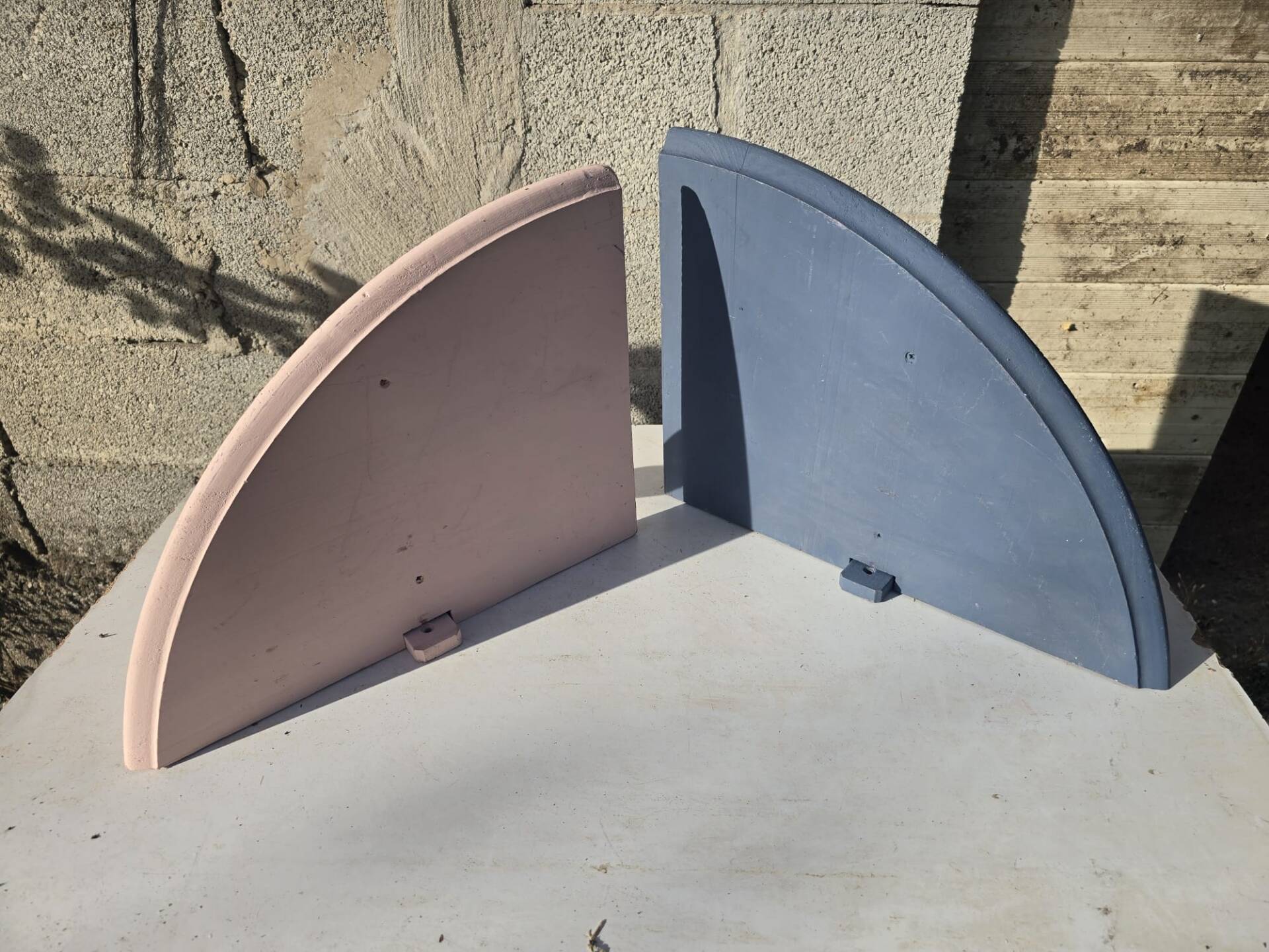 Wall shelves