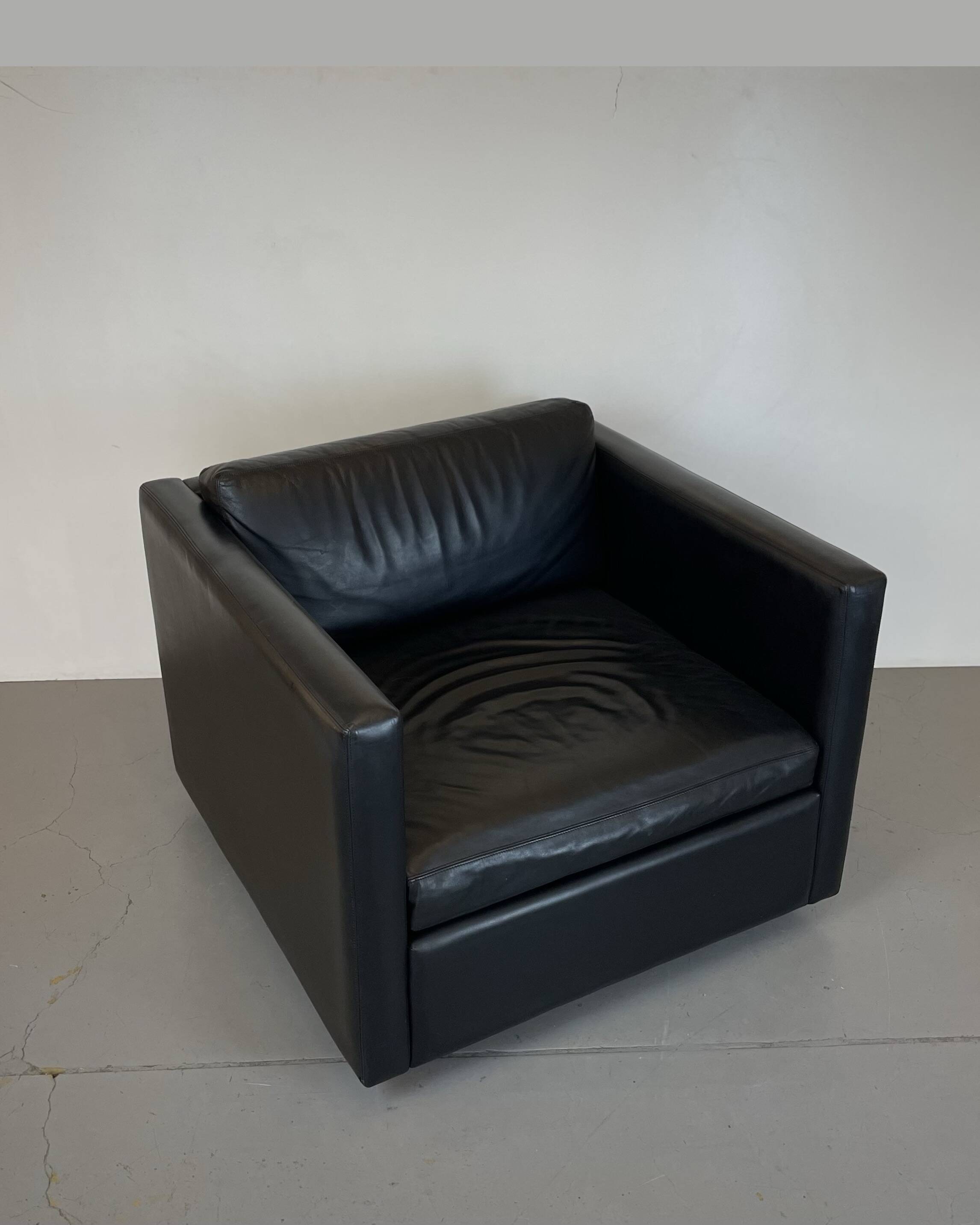 Pair of Black Leather Cube Club-Chairs by Charles Pfister for Knoll, 1980s