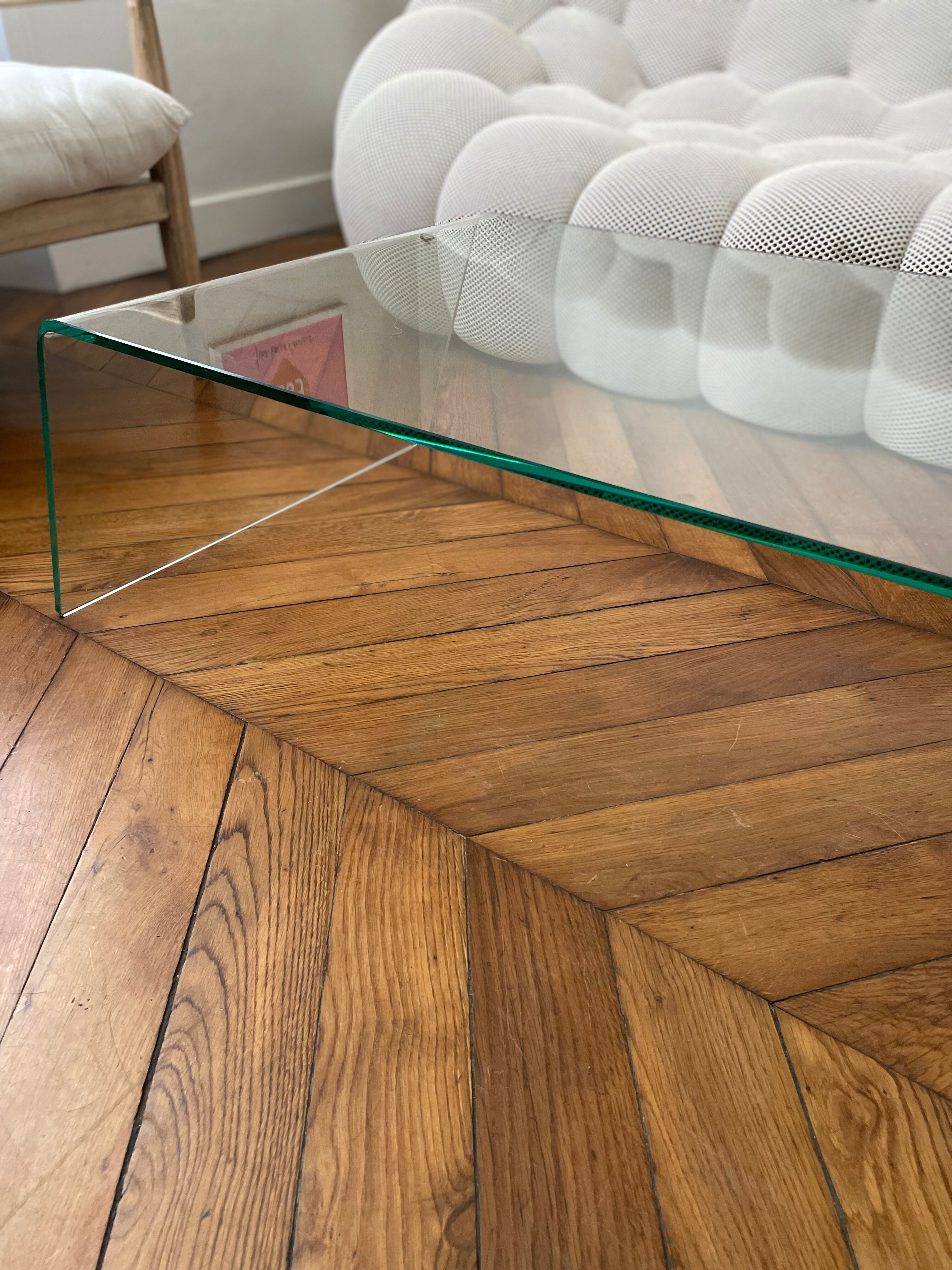 Vintage coffee table in curved corrugated tempered glass minimalist design