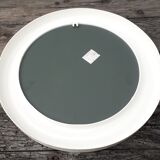 Round white plastic mirror 34x34 cm