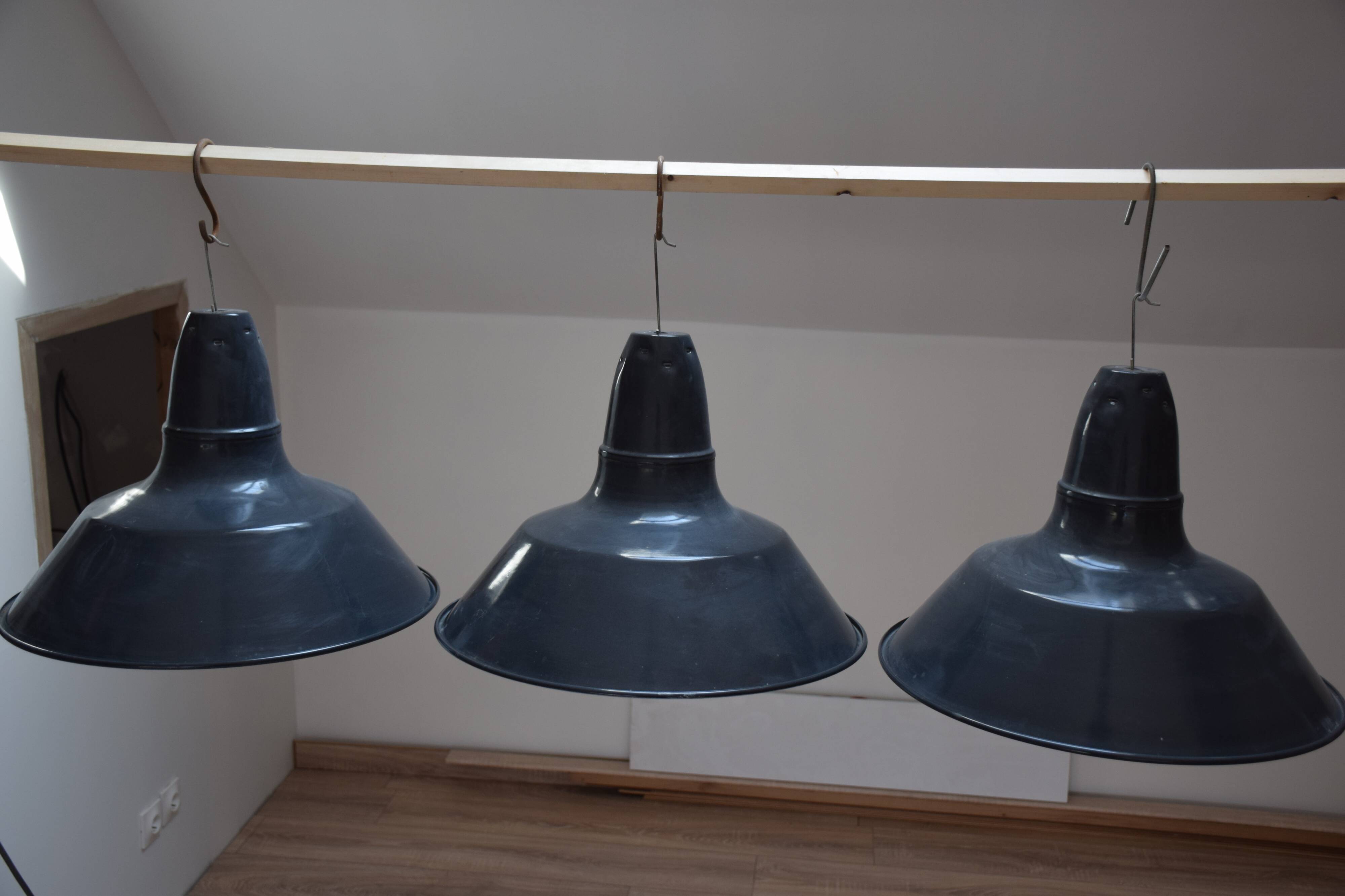 Lot of 3 industrial bowls ceiling