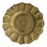 Oriental tea tray in copper or brass richly decorated 20th century