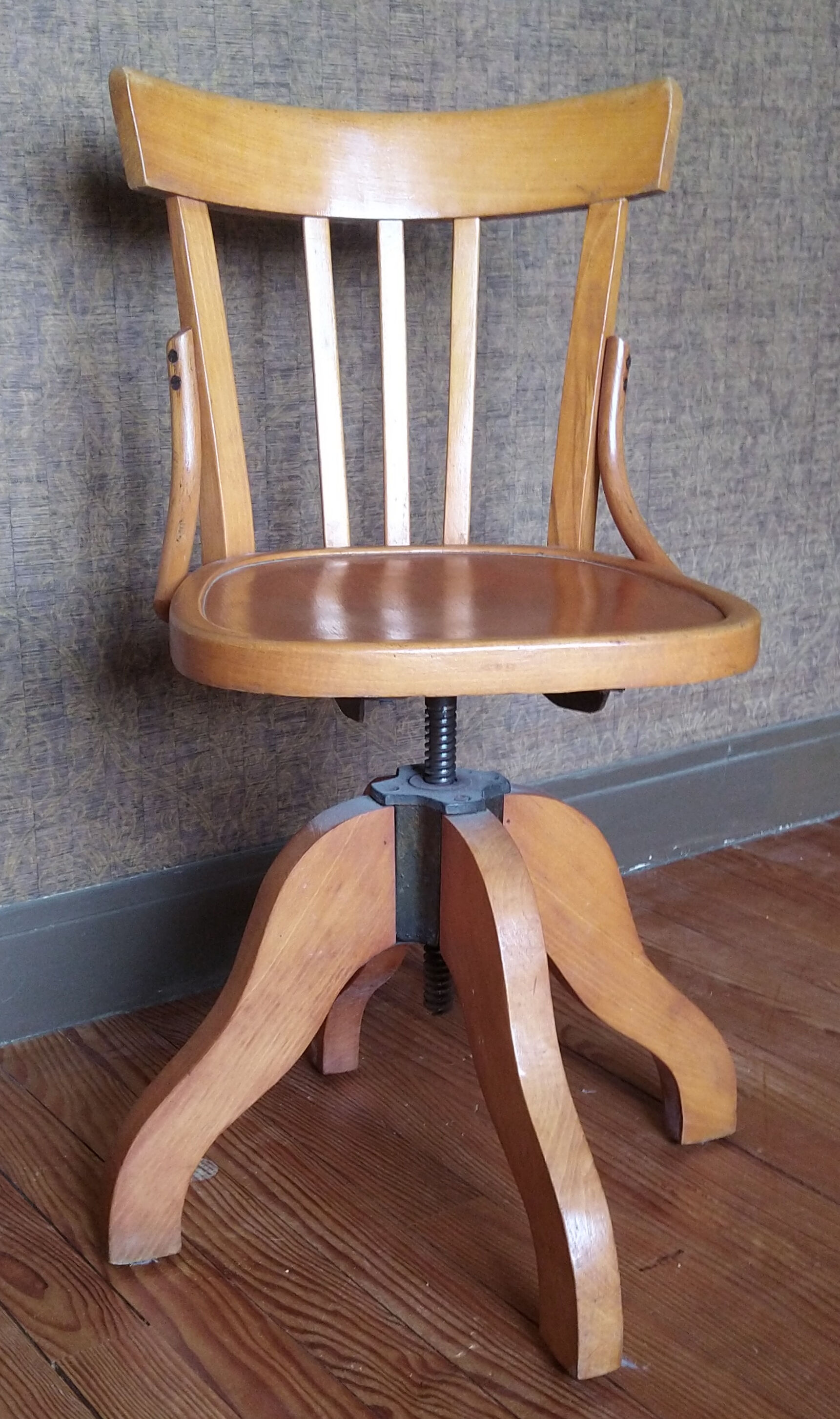 Baumann screw  chair