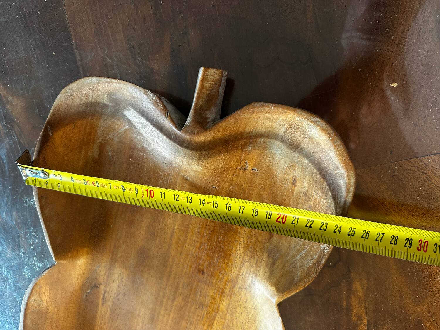 Fruit bowl, handcrafted pocket emptier in solid wood.