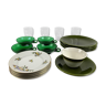 Service de table depareille -verrerie, faïence et porcelaine  - 4 couverts -18 pièces