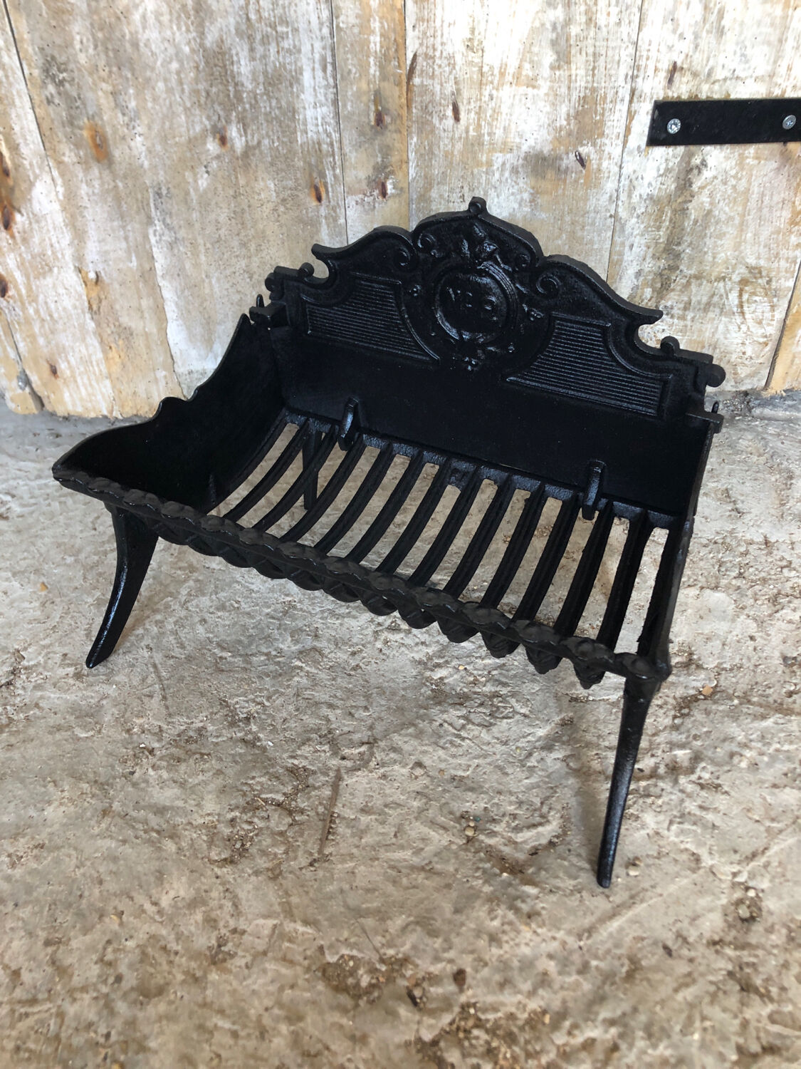 Old fireplace fireplace cast iron removable plate