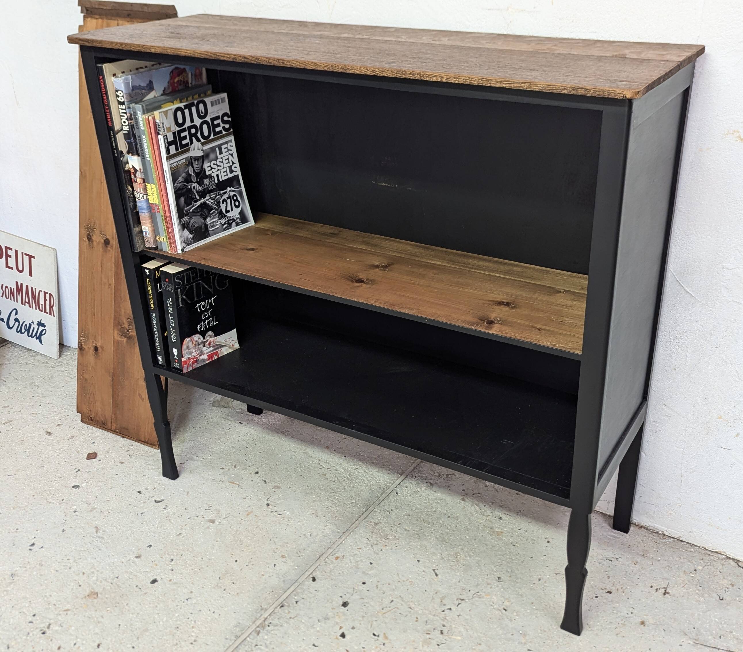 Old library shelf patina old bibus