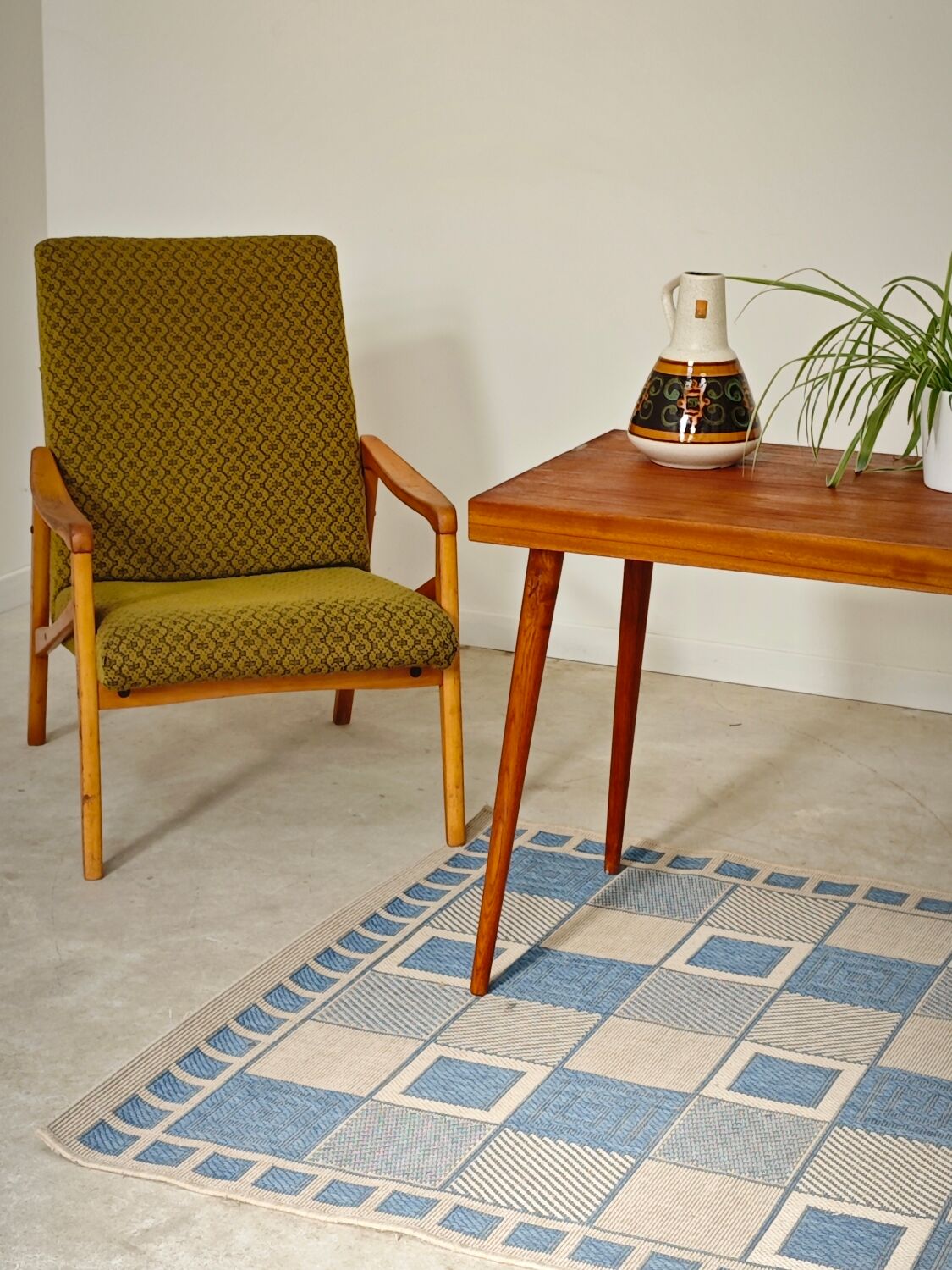 Side table compass legs Czechoslovakia Dievozpracujici mahogany