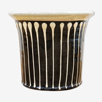 Artisanal ceramic pot cover from the Drôme. Very good condition.