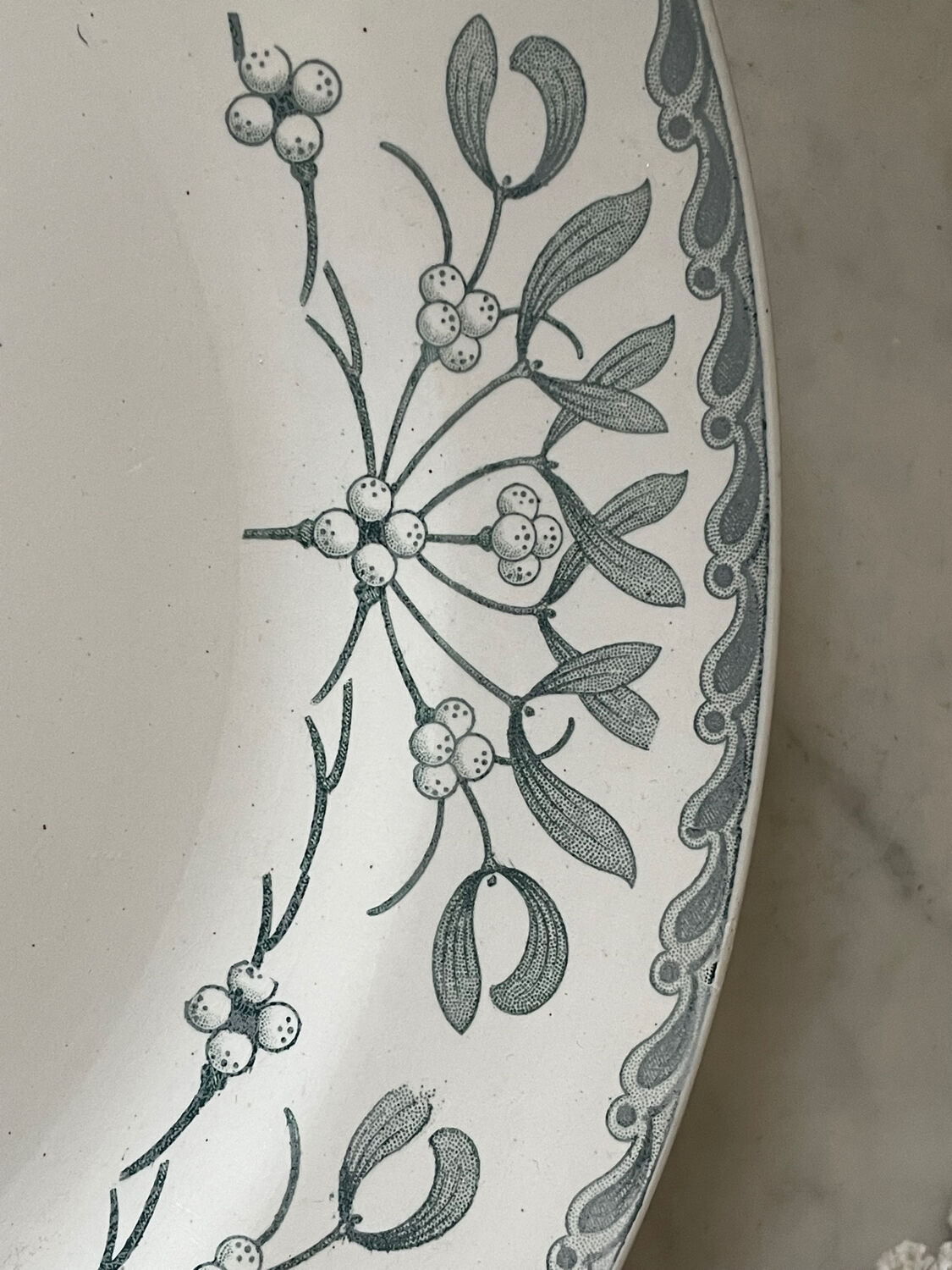 Antique round ironstone dish with mistletoe decoration, Grand Dépôt by Emile Bour