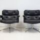 Paire de fauteuils de direction en cuir noir de Charles and Ray Eames