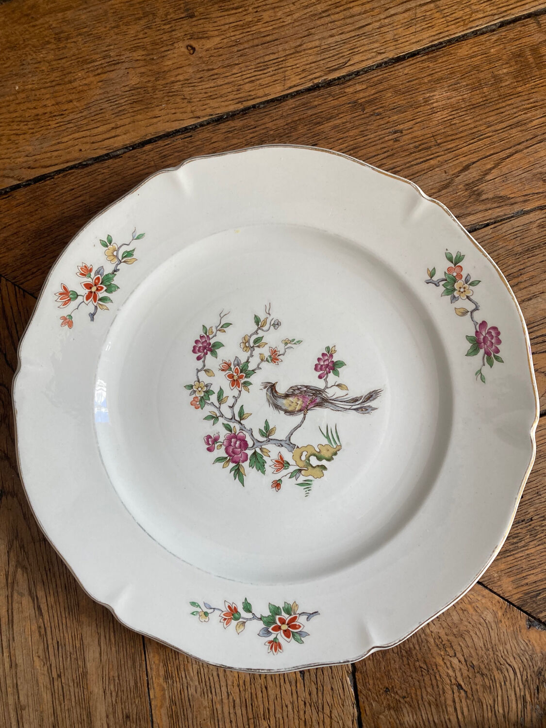 Set of 9 Regency plates