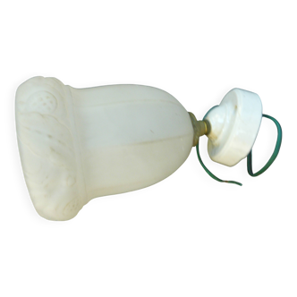 Art Deco porcelain tulip wall lamp in molded glass with flower decoration
