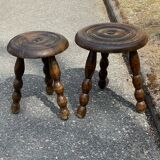 Duo de tabourets tripodes en chêne