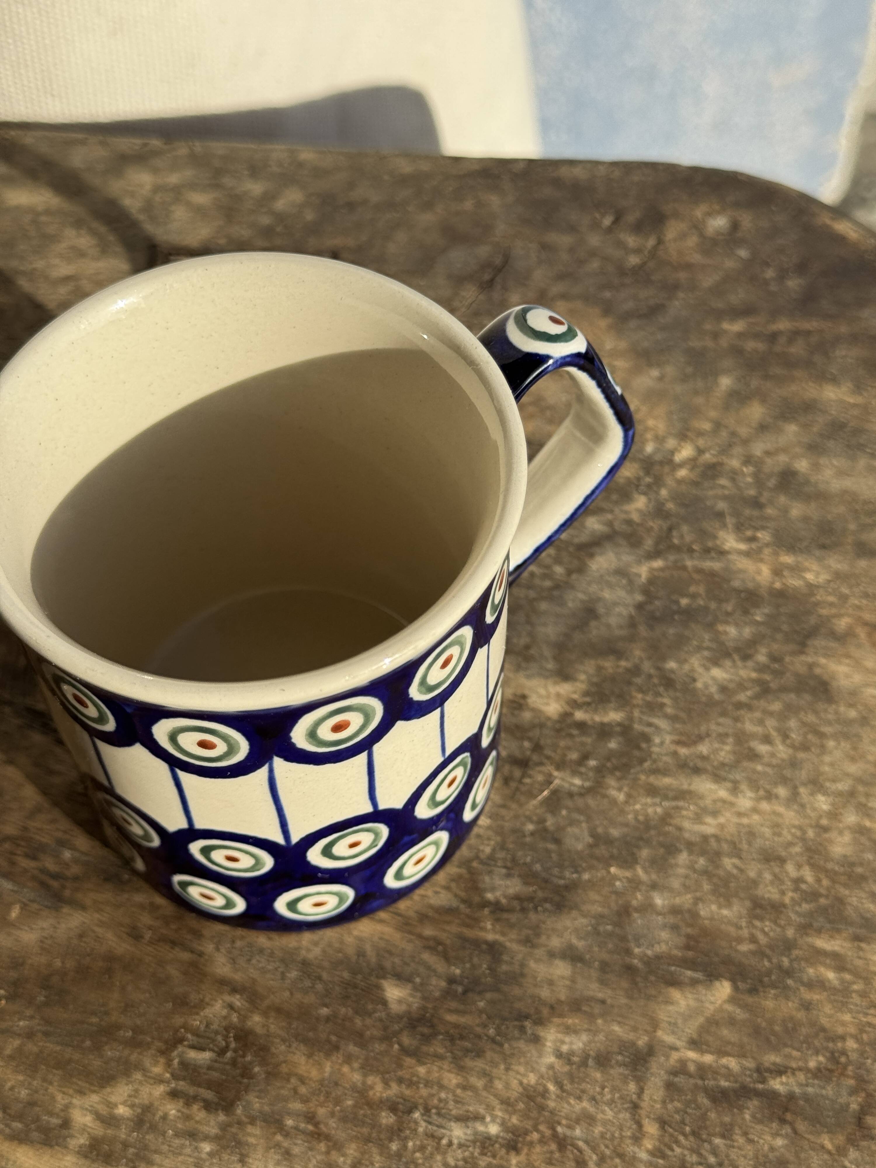 Mug en grès émaillé bleu de Bolesławiec H9,5 D11