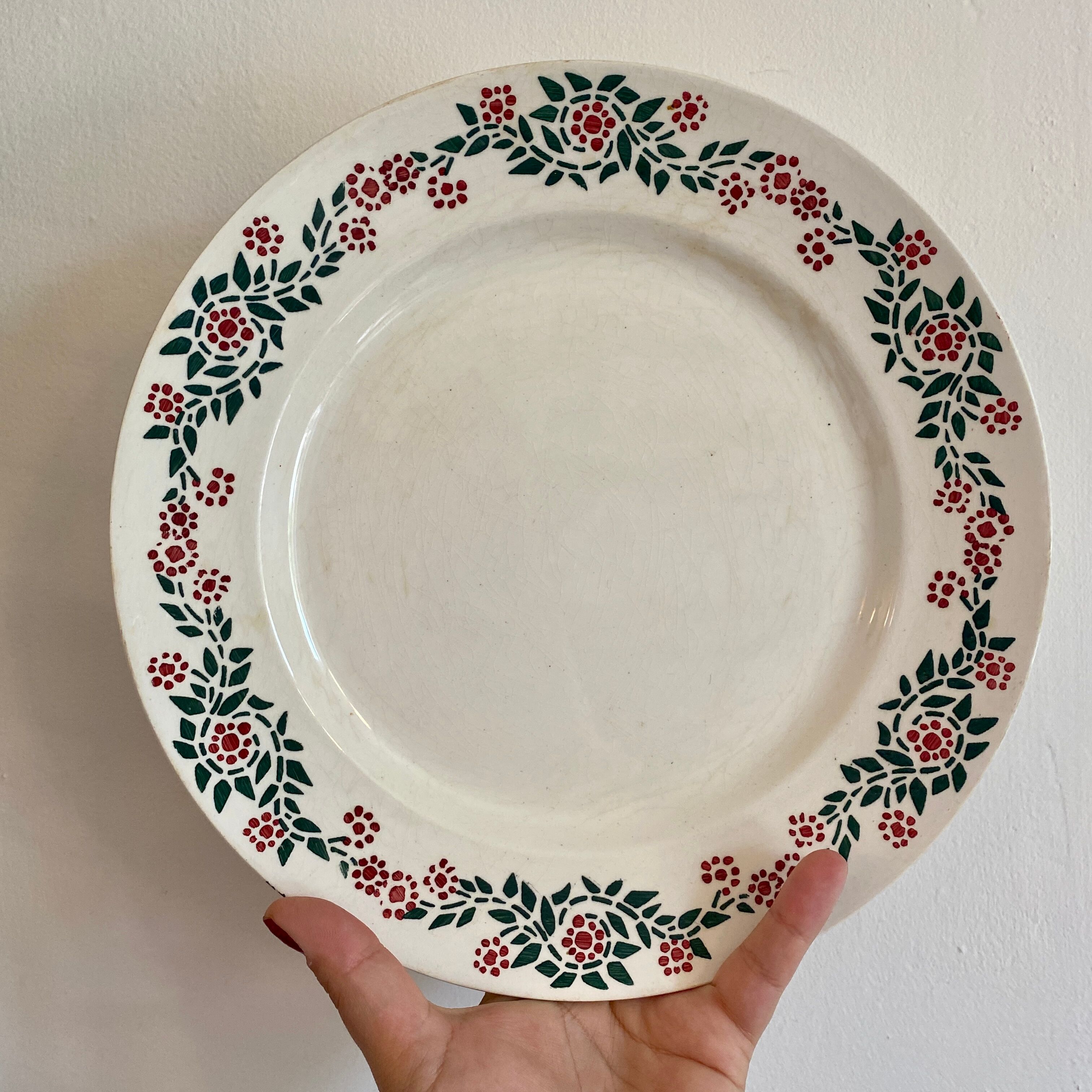 Set of 6 old flat plates model Cécile de HBCM