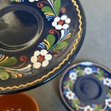 4 teacups and saucers