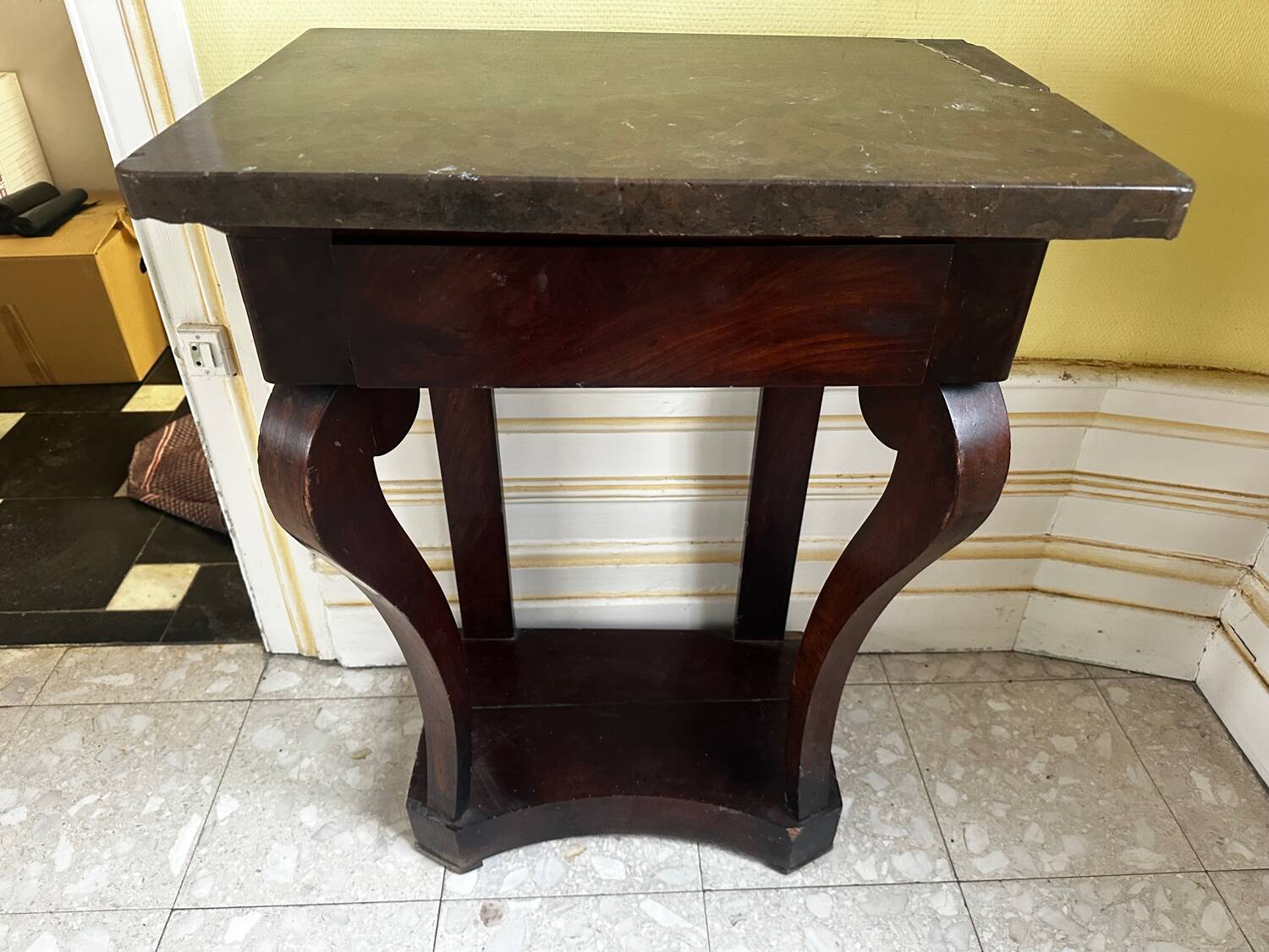 Console époque Restauration en Acajou et marbre