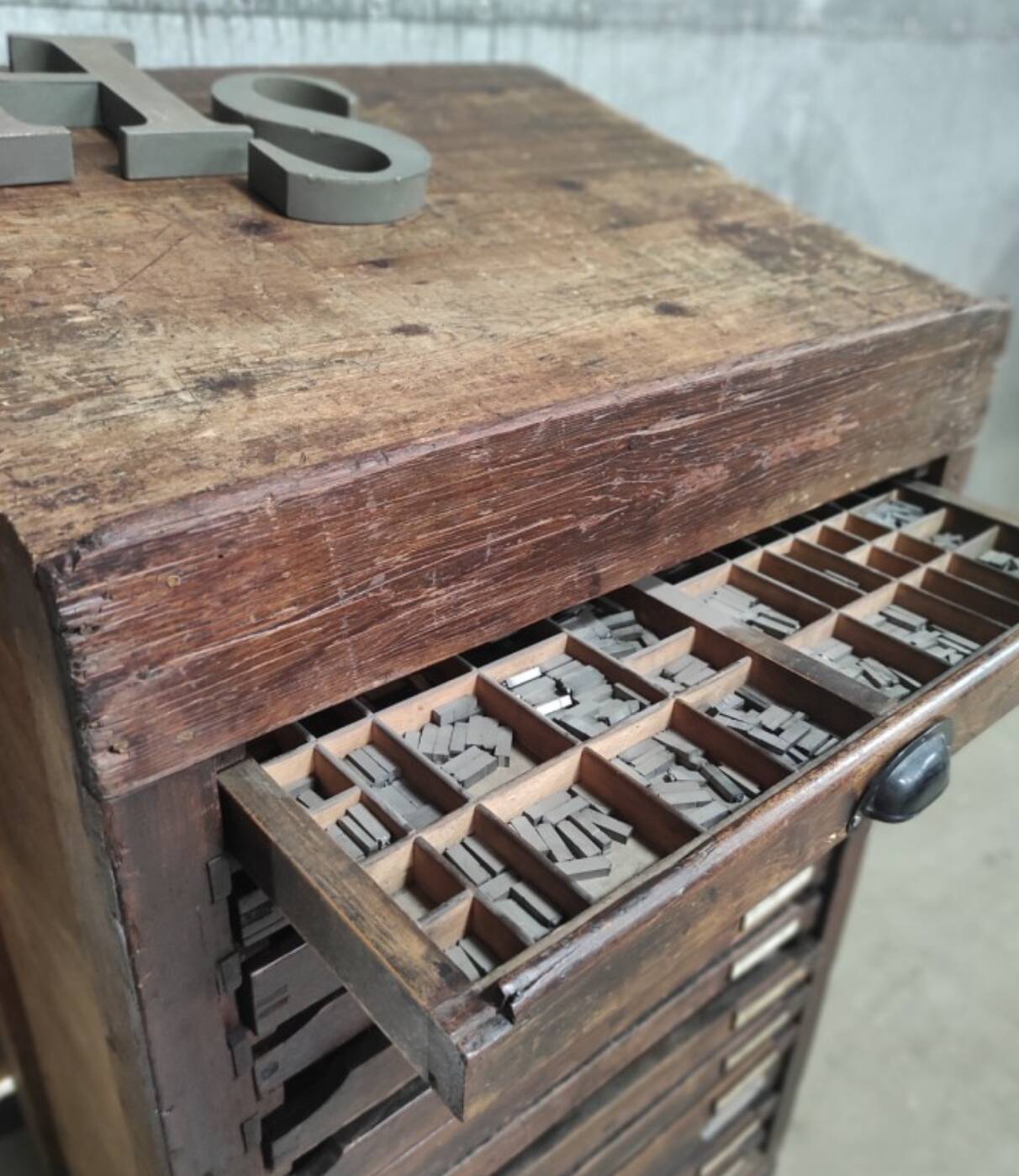 Meuble typographique vintage | Commode typographique authentique