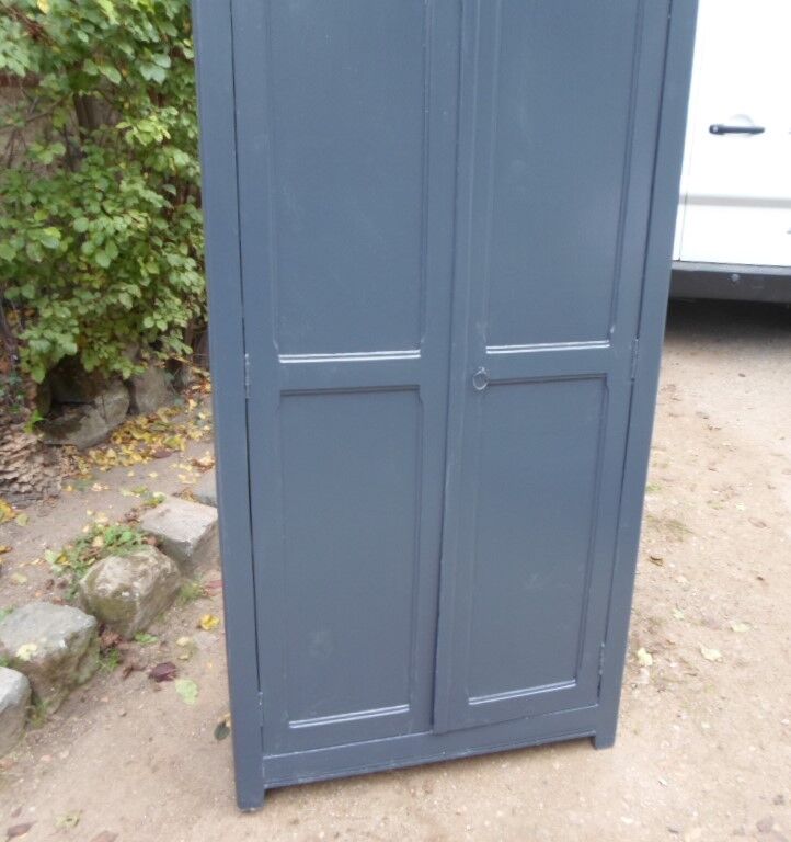 Armoire parisienne