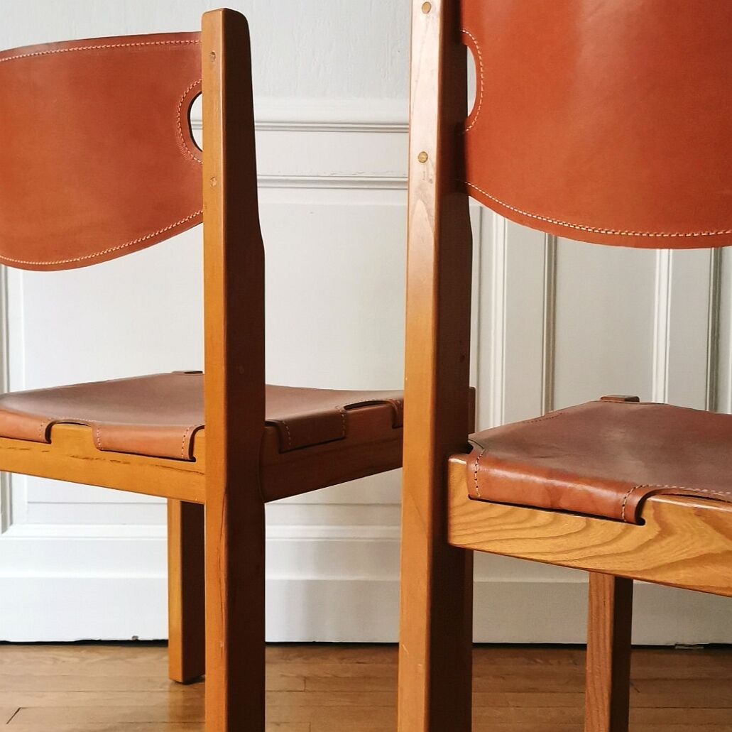 Paire de chaises orme et cuir Maison Regain