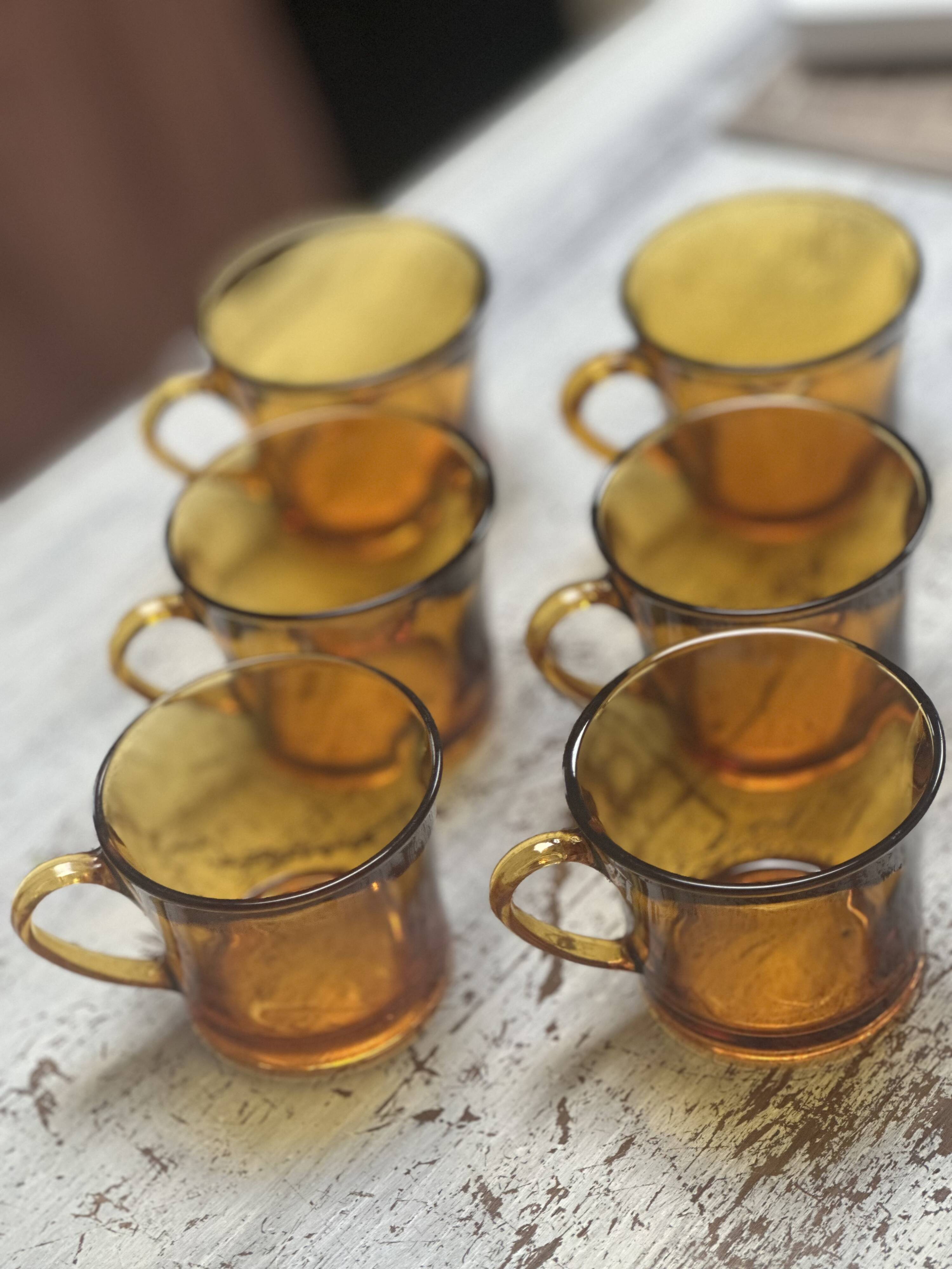 6 vintage Duralex cups