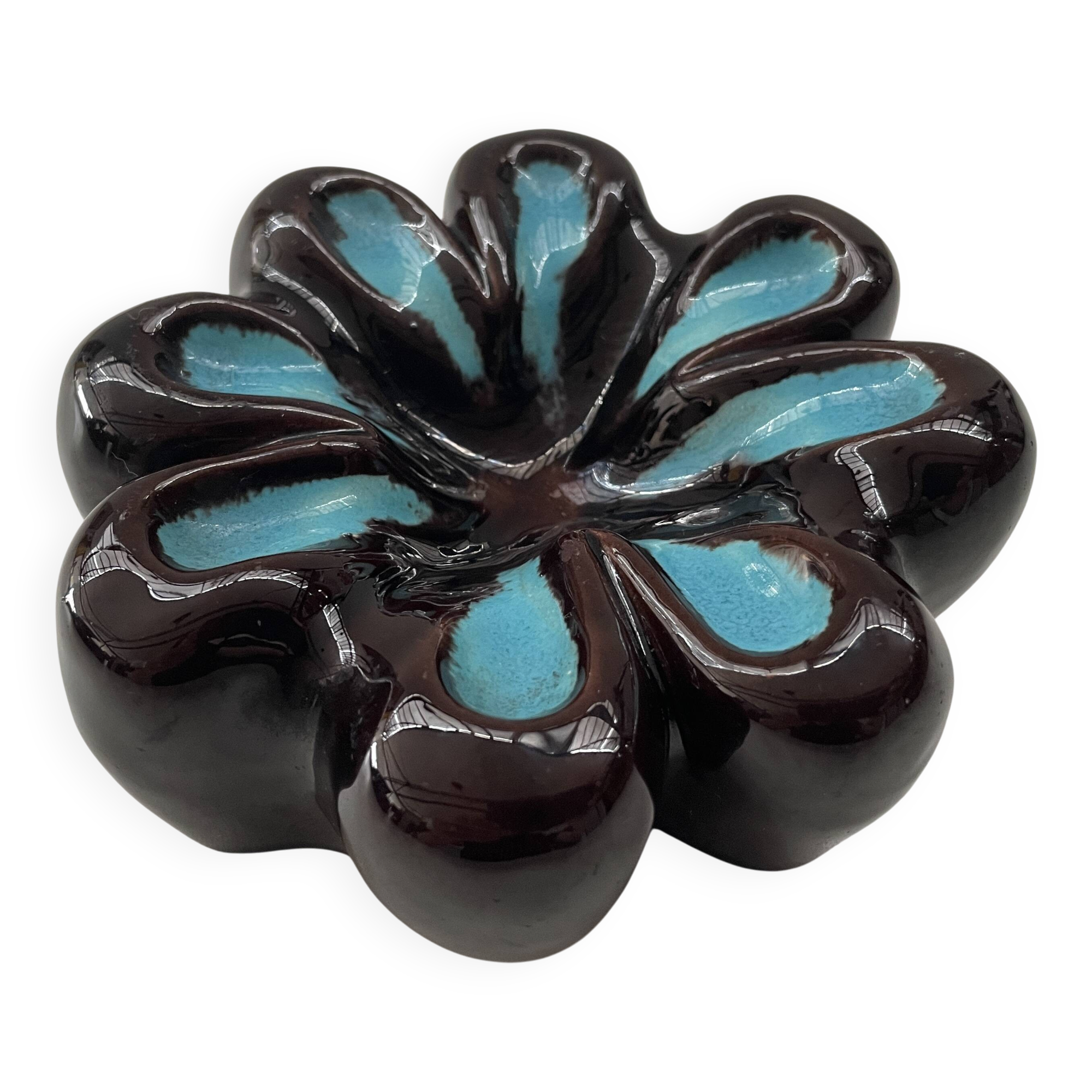 Ashtray or catch-all in ceramic from the 1950s, signed Dih-lem.