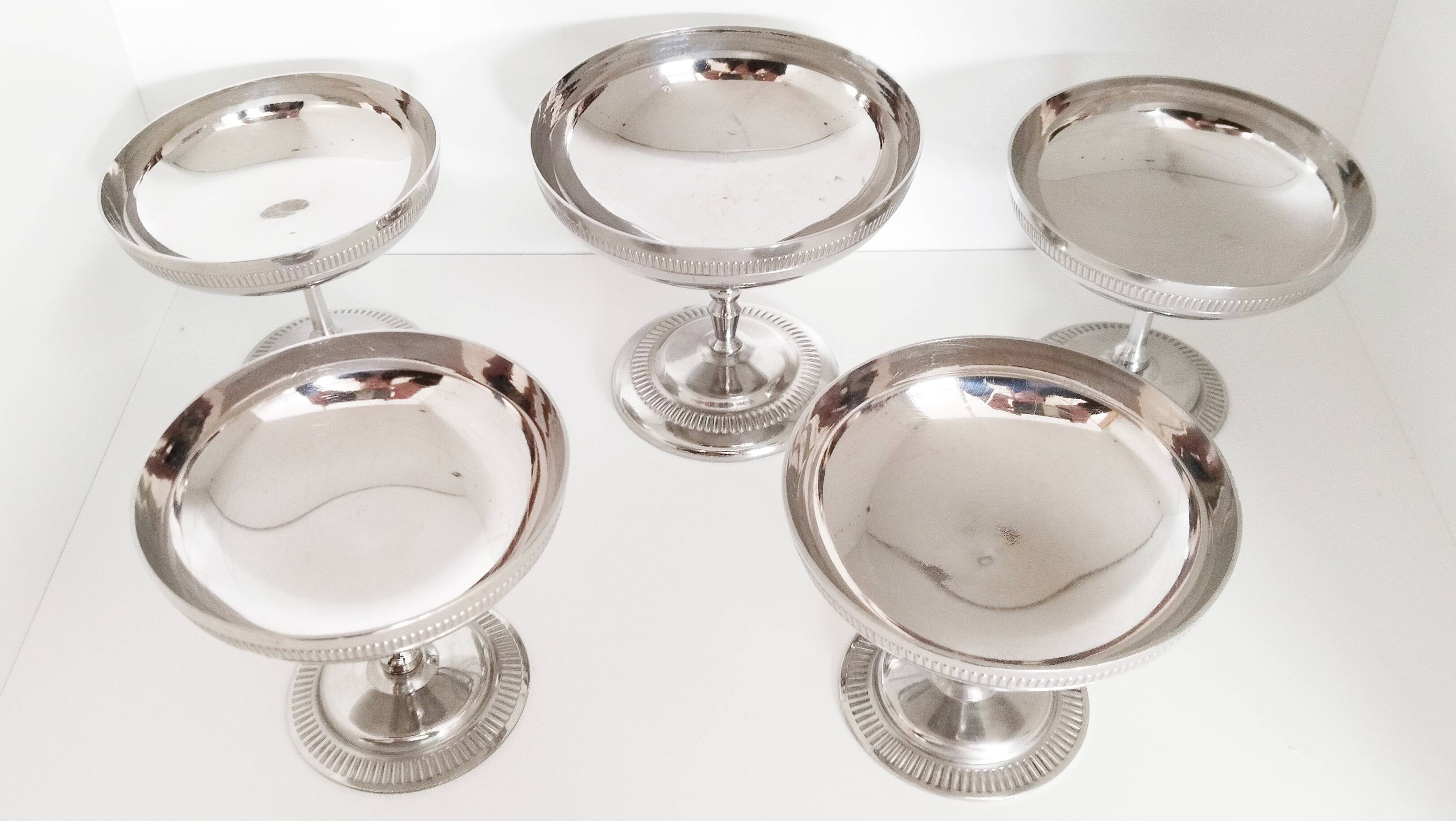 Ice cream or sorbet cups, set of 5, in 18/10 stainless steel (ref 18)