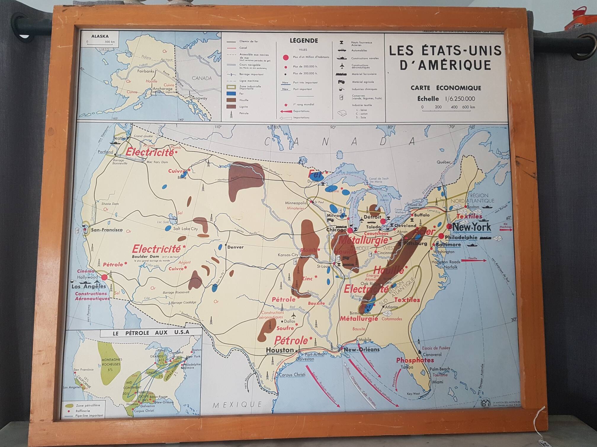 Vintage school map of the United States