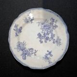 Part of a 25-piece Sarreguemines earthenware dinner service - Purple floral decoration