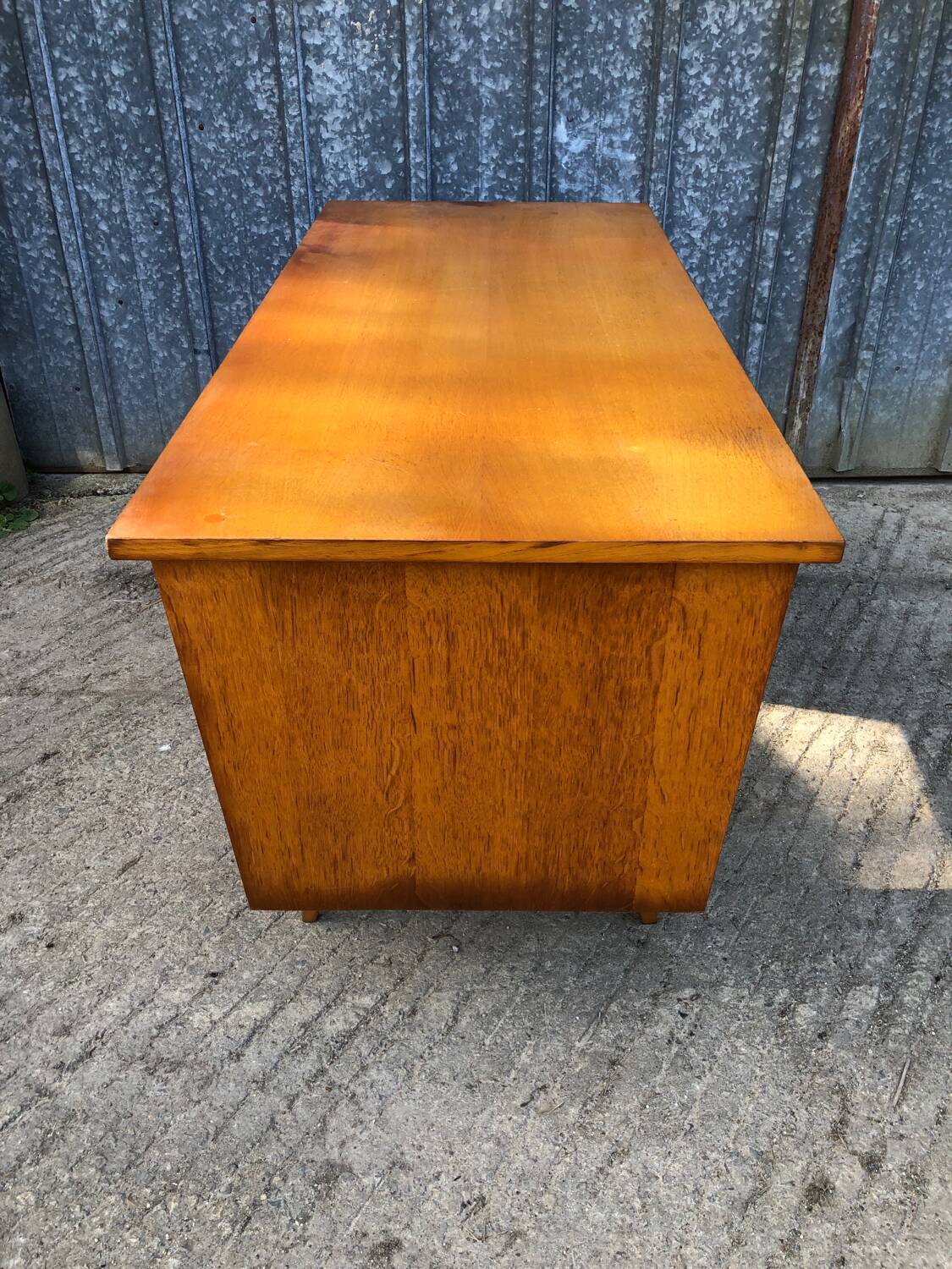 Bureau vintage à pieds compas en chêne