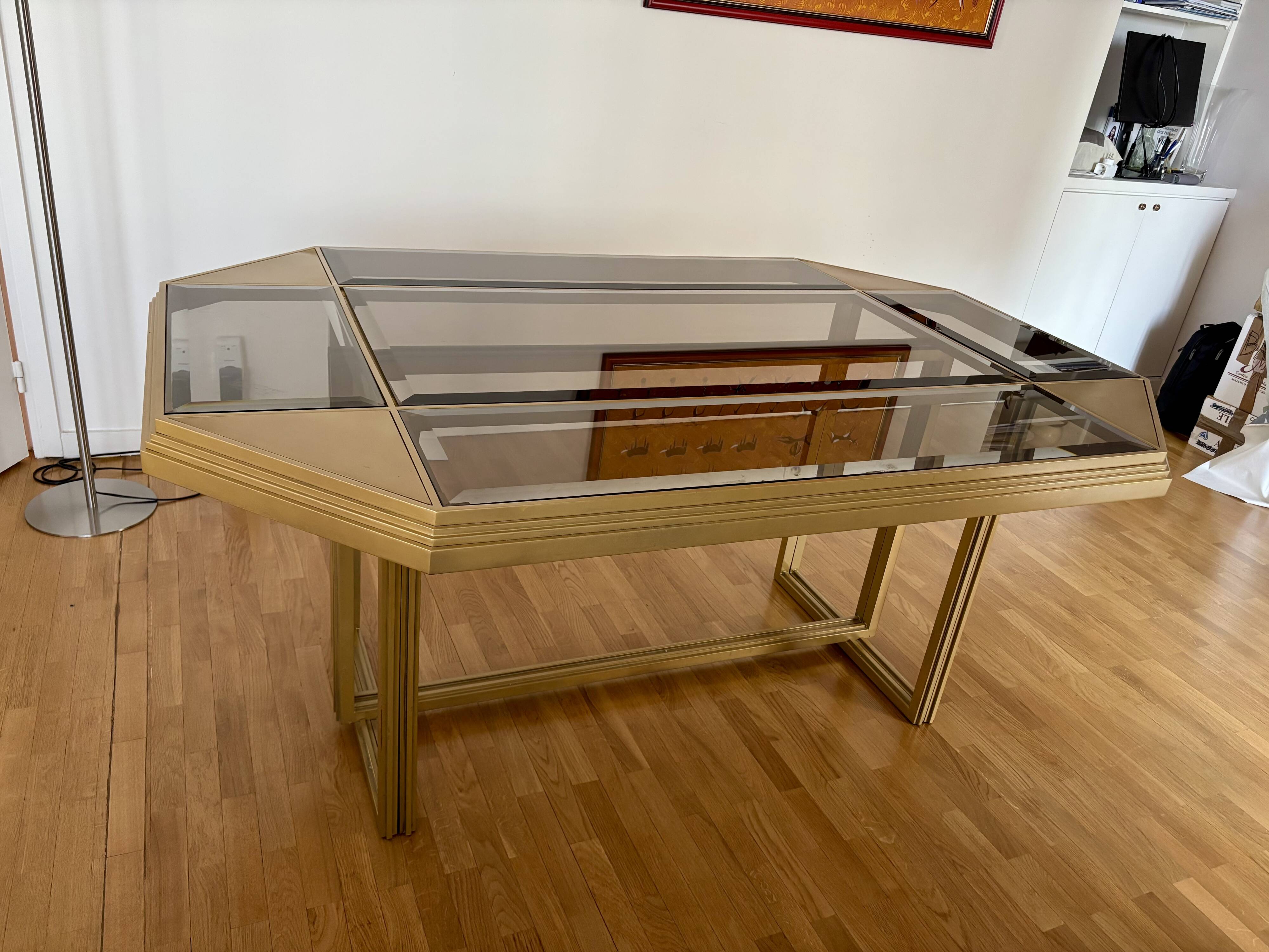 Dining table in brass and smoked glass, Italchrome