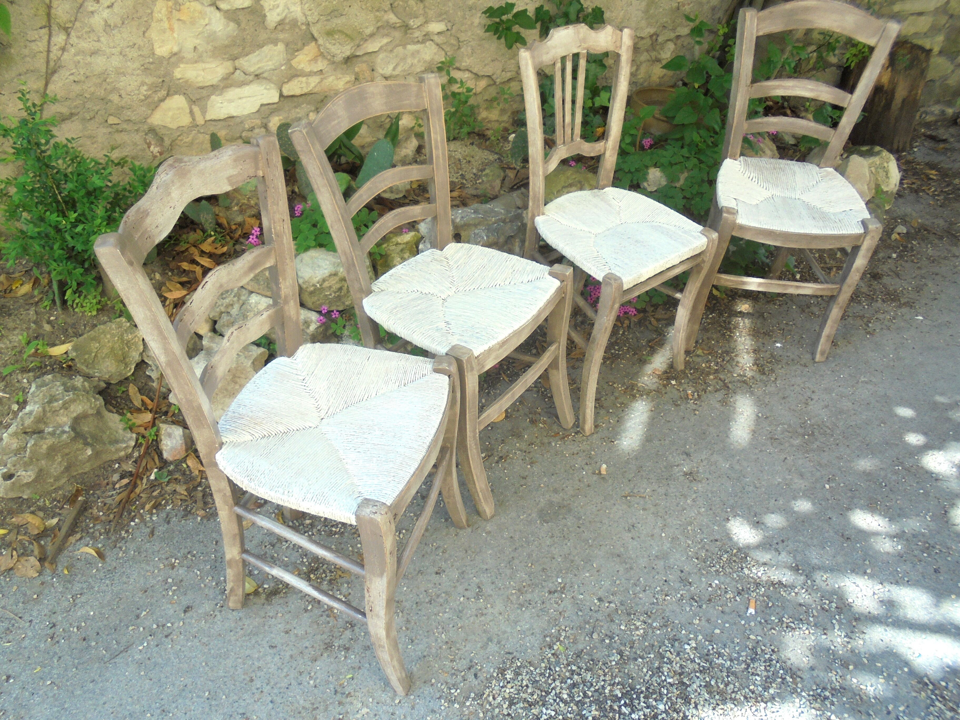 Lot 4 mulched chairs