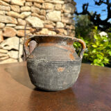 Terracotta pot