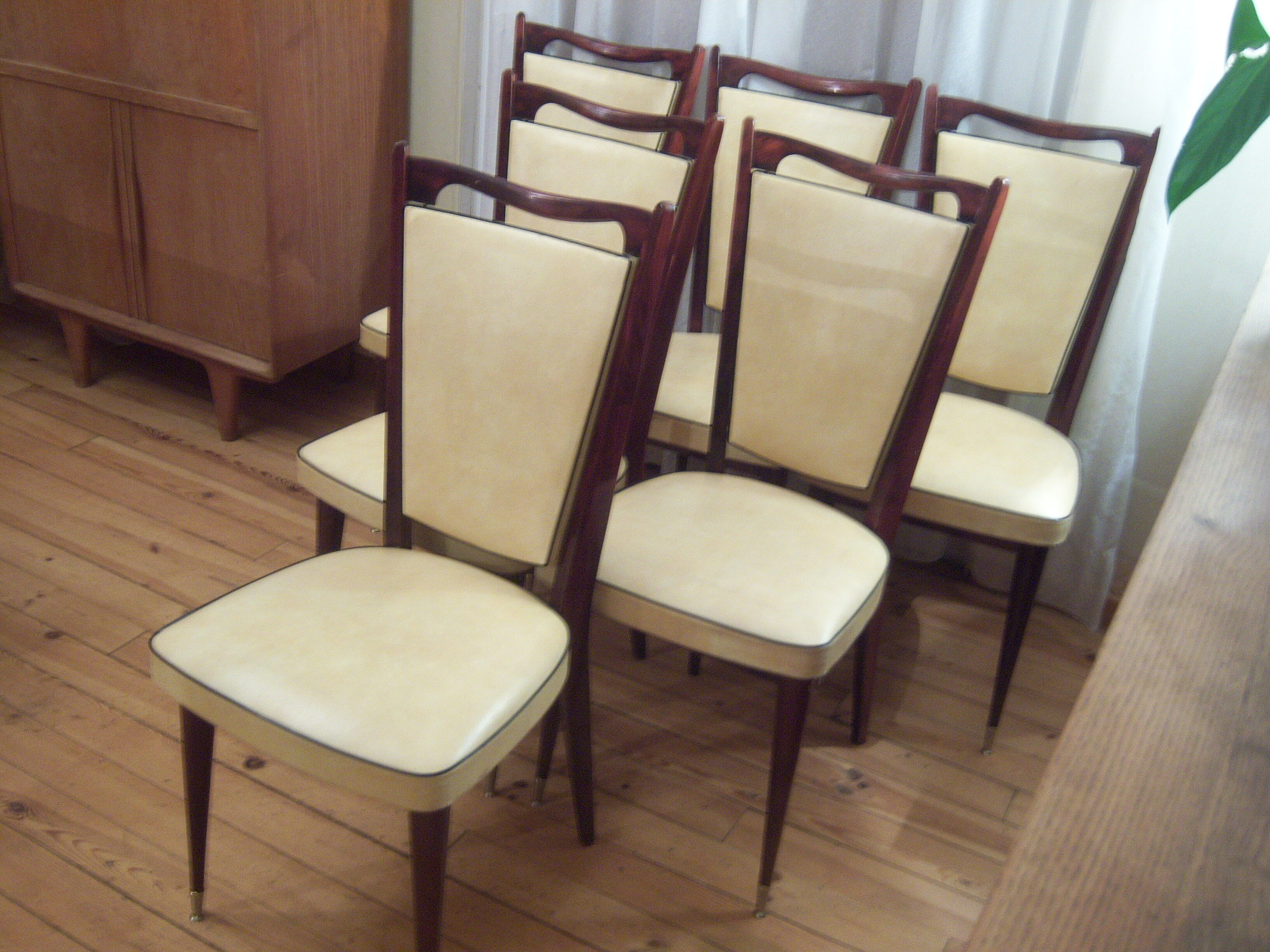 Set of 6 chairs
