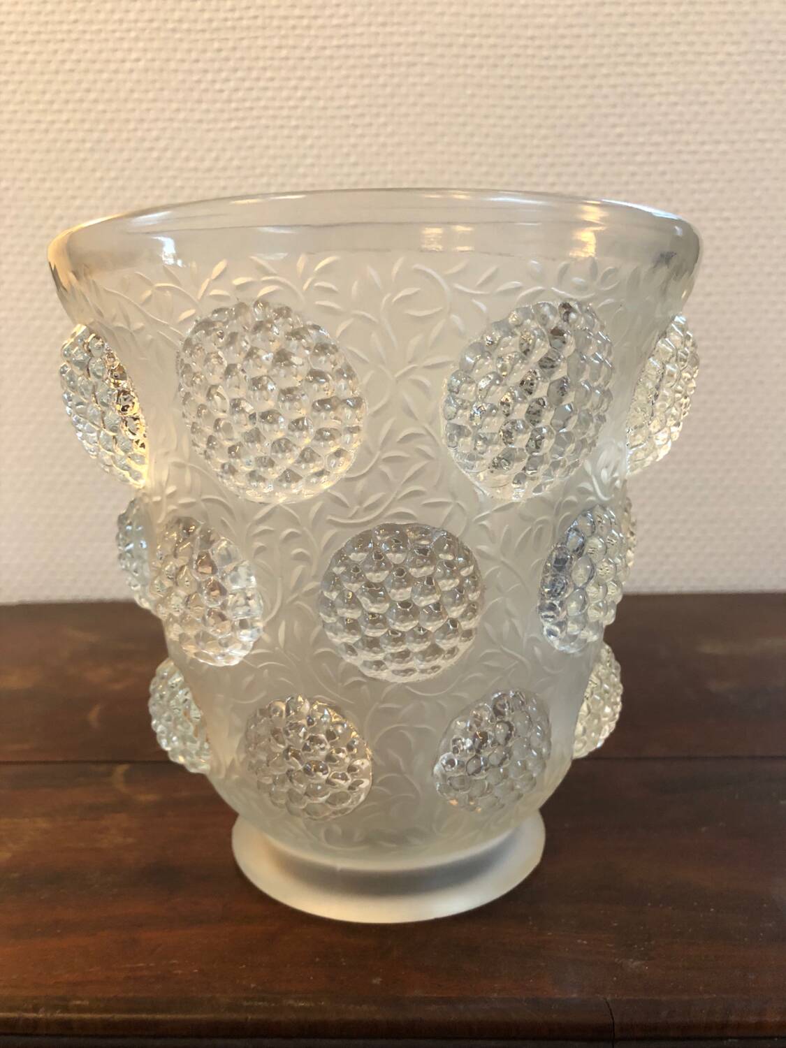 Vintage Verlys glass vase with cabochons