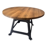Table industrielle ronde en forme d'oeuf