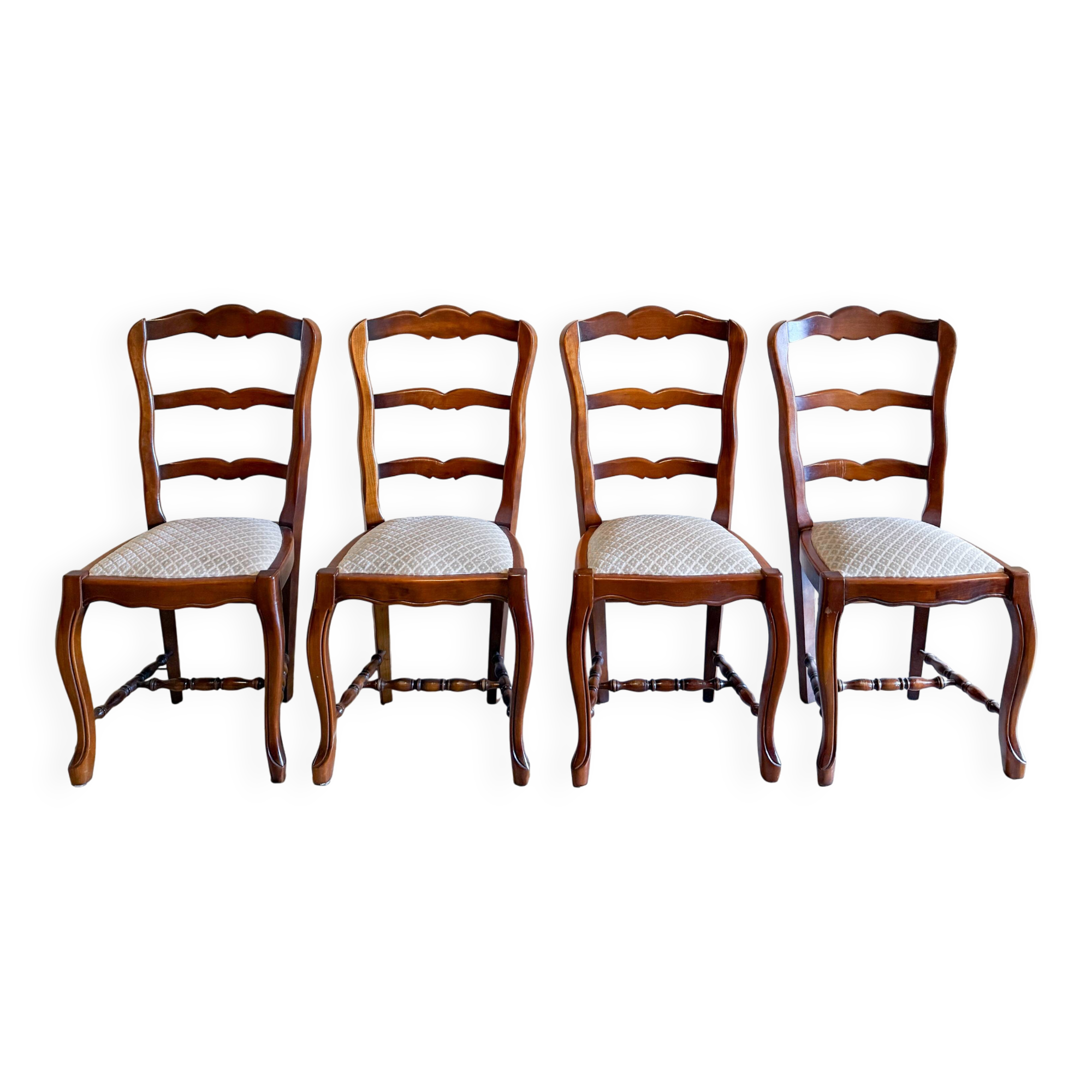 Chaise en bois et velour style Louis xv