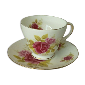 Tasse à thé en porcelaine anglaise modele duchesse n° 1