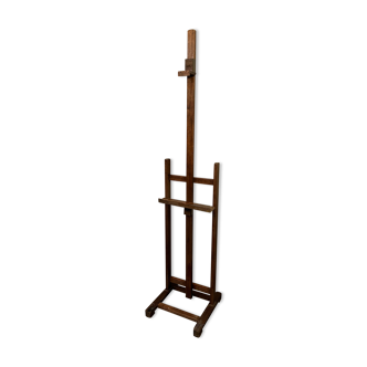 Easel of ancient painter