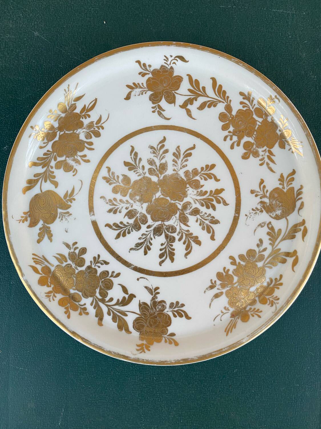 Plat à tarte porcelaine dorée