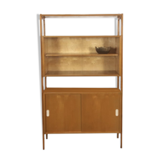 Vitrine vintage en bois avec portes coulissantes et poignées blanches